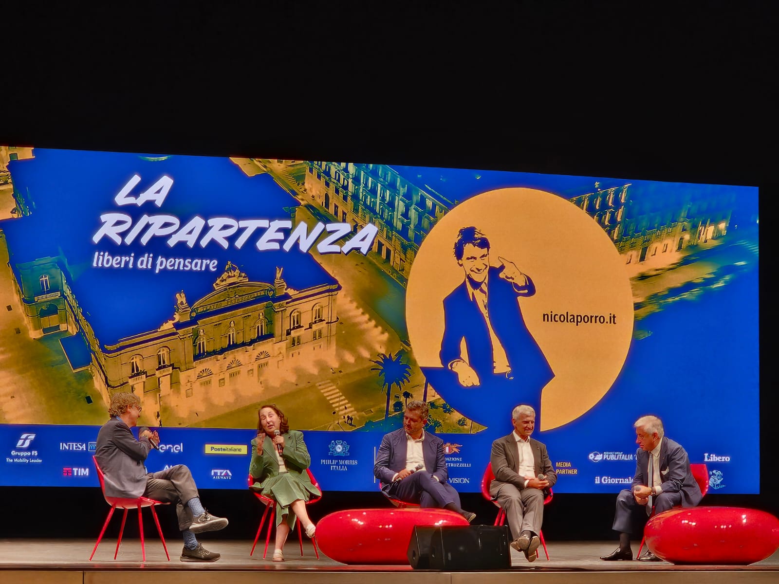 Nicola Porro intervista 